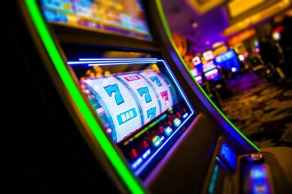 Bandar Ceme hand comparison and payout settlement on mpoten slot
